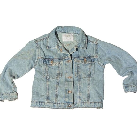 ZARA Kids 4-5 Years Light Wash Denim Trucker Jacket- Big Heart Patch Back - Picture 1 of 4